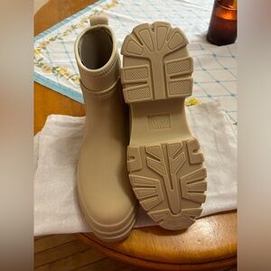 Zara Cream Ankle Boots